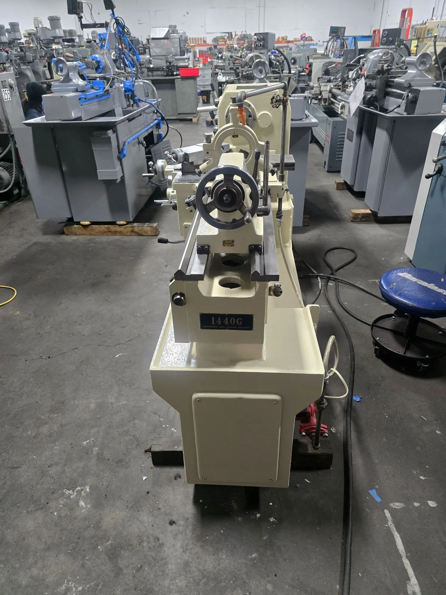 14" x 40" Cadillac #CM1440, engine lathe, 8-1/4" swing over cross slide, 1-17/32" bore, 3 HP, 83-1800 RPM - Image 6
