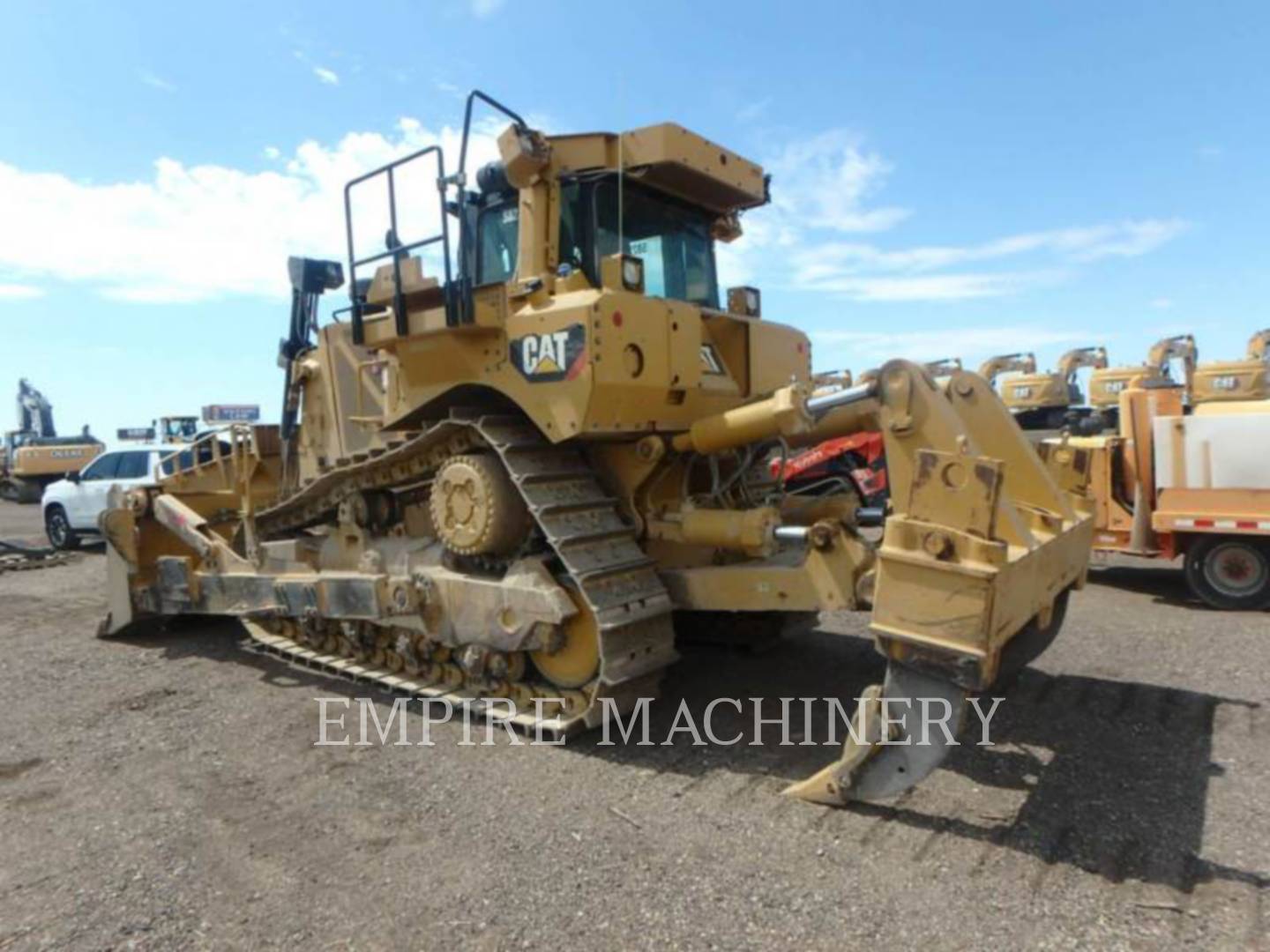 Caterpillar D8T, 5671 hours, S/N: FMC01241, 2018 - Image 2