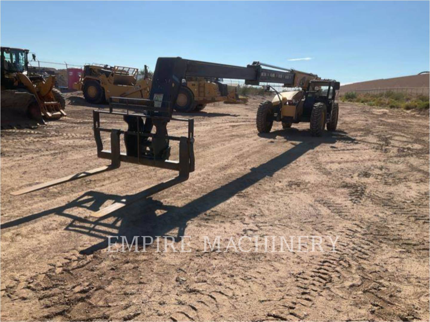 Cat TL943D, Telehandler, 2669 hours, S/N: MLJ00183, 2016 - Image 4