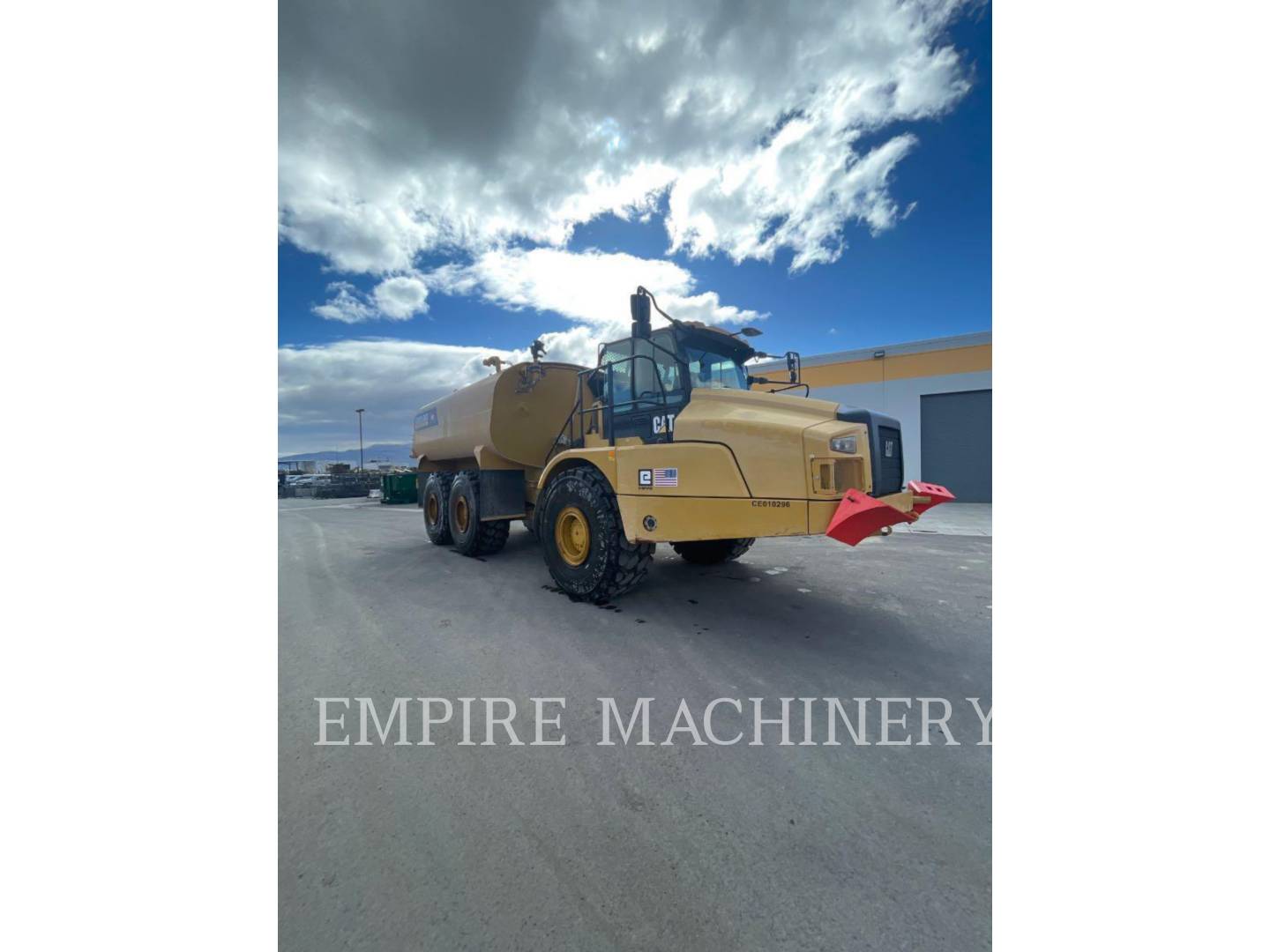 Caterpillar 740 WT, Water Wagon, 8132 hours, S/N: 3T800139, 2019 - Image 1