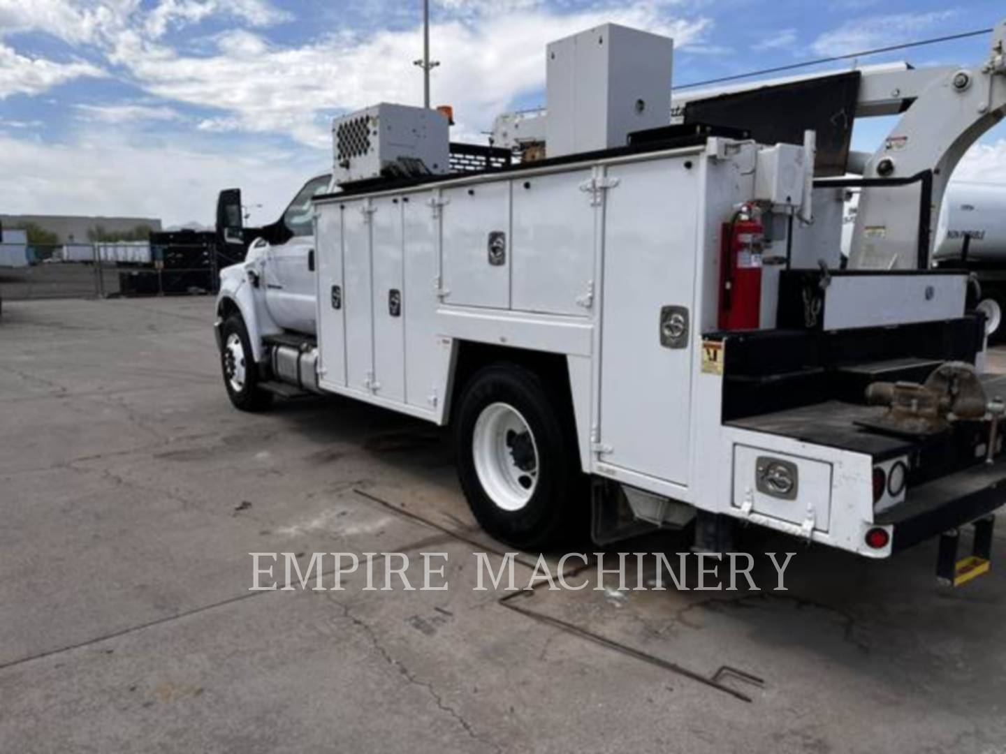 Ford / New Holland Ltd SERVICETRK, On Highway Truck Engine, 133314 hours, S/N: 1FDXF7DXXHDB05853, 2017 - Image 5