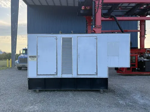 400 KW Caterpillar #3406, diesel generator set, 480 Volts, 3-phase, 587 HP @ 1800 RPM, 500 gal. fuel tank - Image 1