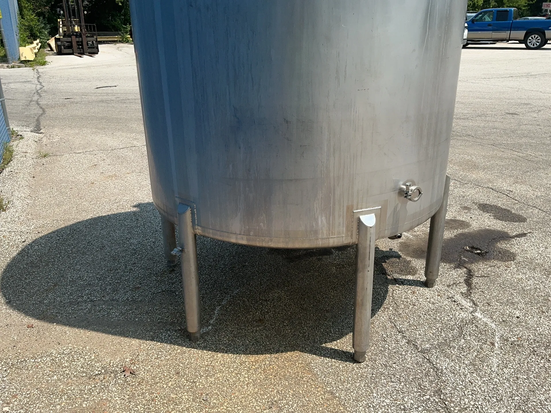 1487 gallon Stainless Steel Mixing Tank, 0.65 HP, 1740 RPM - Image 4