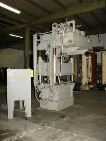 150 Ton, Dake, 48" x38", 4-post, down-act, 15" stroke, 15" daylight, 41" work hght, AB PLC, 30 HP, #2534 - Image 3