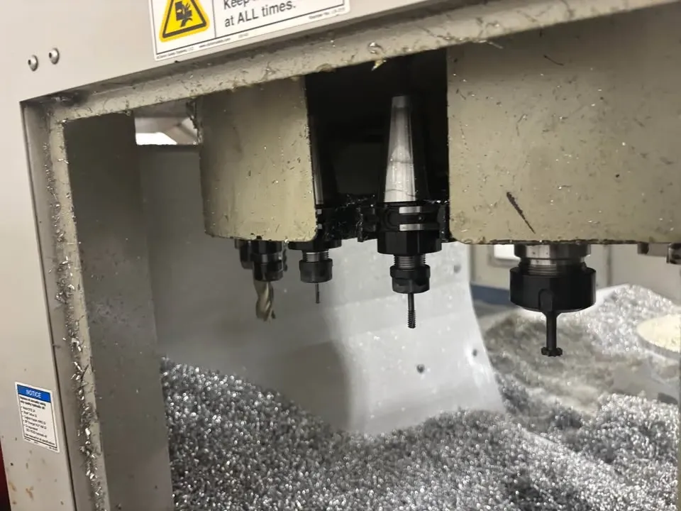 Milltronics #BR60, CNC Vertical Machining Center, 122" X, 60" Y, 23" Z, 96" x 60" table, 24 HP, 10 automatic - Image 3
