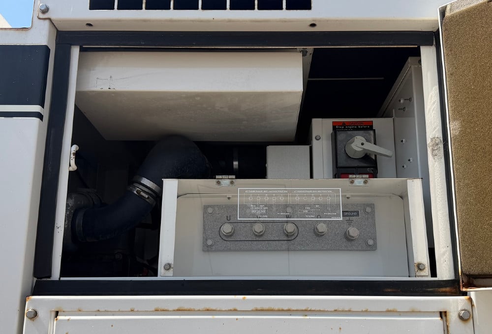 62 KW Multiquip #DCA70USI, diesel generator set, 277/480 Volts, 3-phase, 1800 RPM, Isuzu FF-4BG1T engine - Image 4