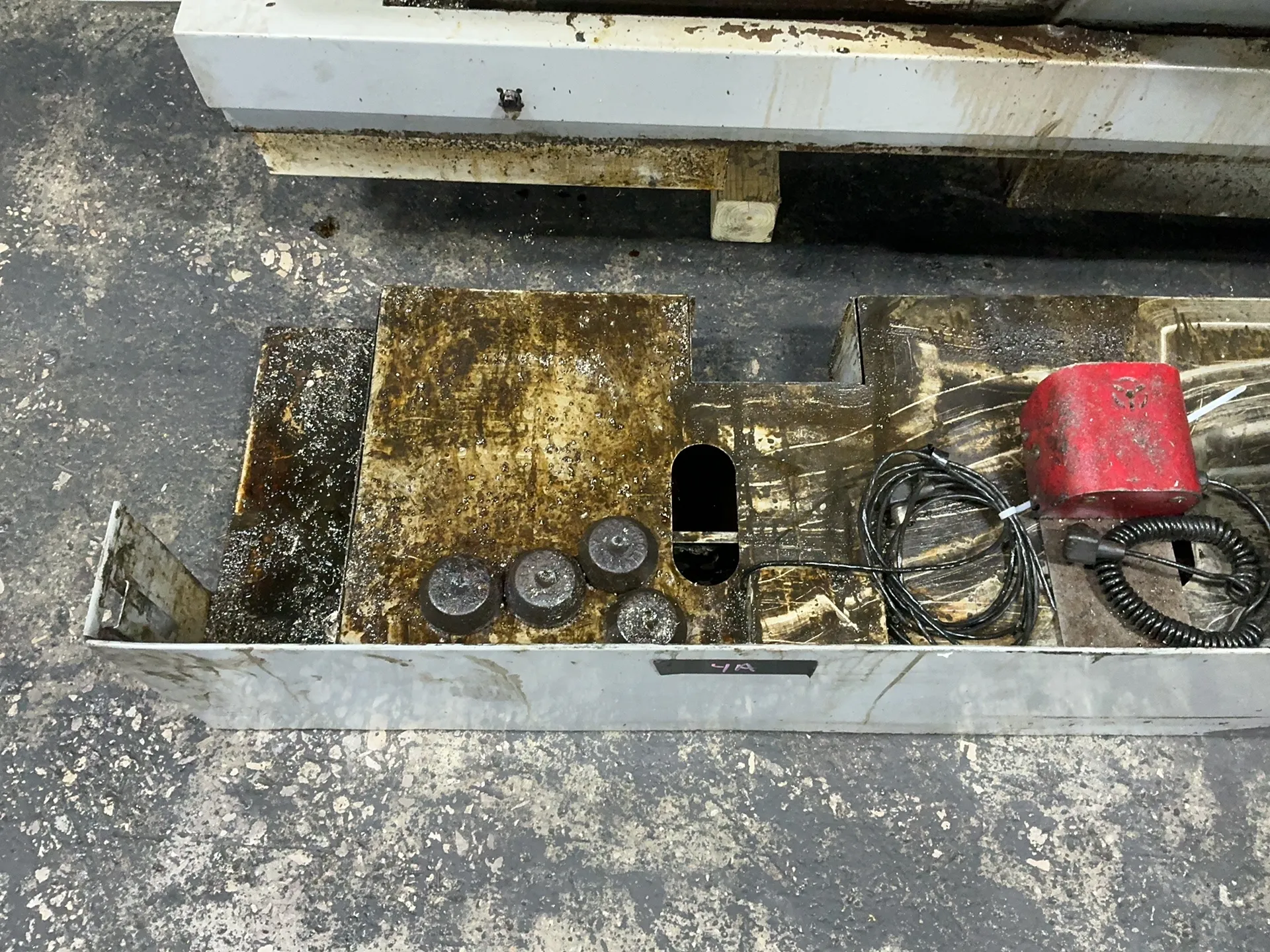 Haas #SL-20, CNC lathe, 8.5" 3-jaw chuck, 2" bore, multi-position tool post, foot switch, 208/230 V., 2005 - Image 2