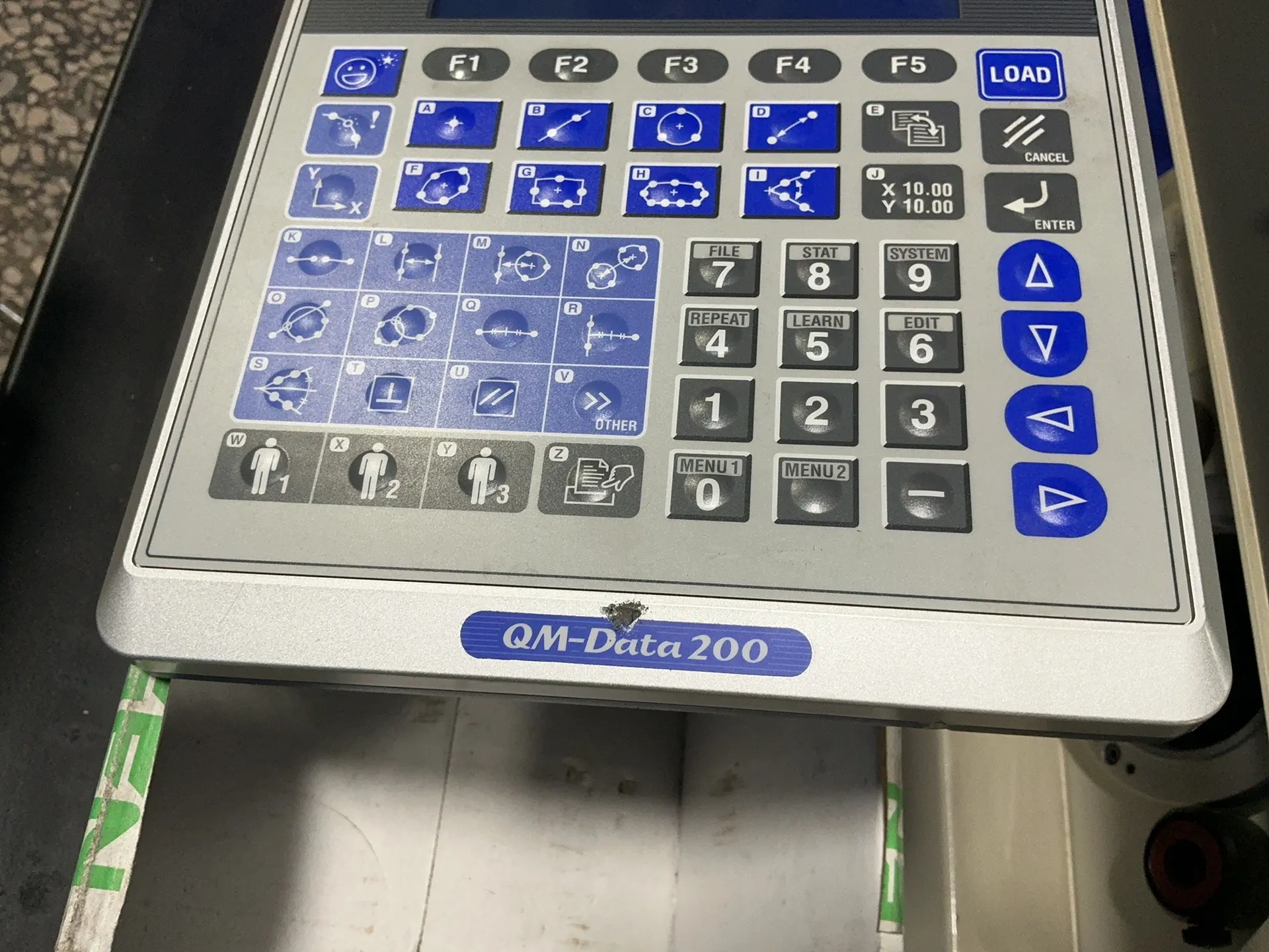 13" diameter Mitutoyo #PH-3500, optical comparator, 10X lens, QM-Data 200 pendant, 6" x 17.75" table - Image 3