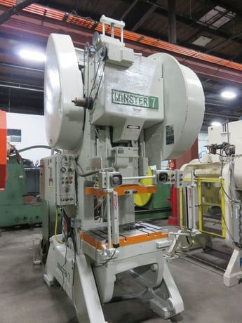 75 Ton, Minster #7, 5" stroke, 17" Shut Height, 45-90 SPM, air clutch & brake, s/n #SS-7-23737, #13699J - Image 1