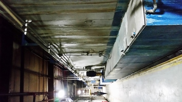 Pretreatment washer, 5 stage, 150' L, 4' x6' part opening, Stainless Steel pumps, dry-off & cure ovens - Image 1