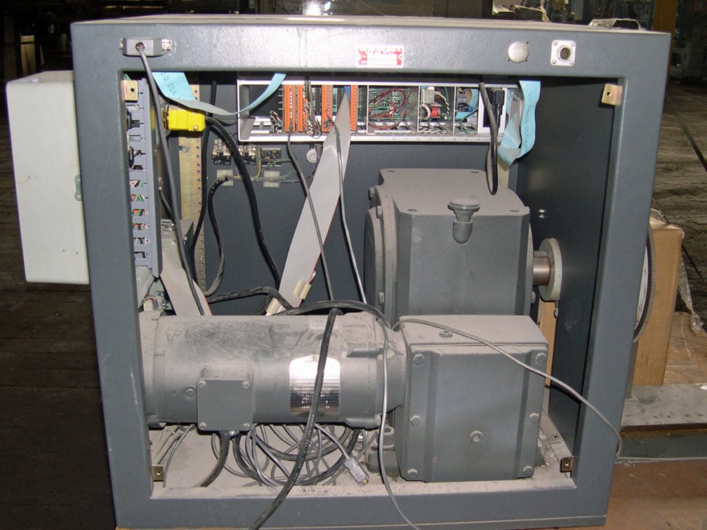 10000 lb. Tinius-Olsen #Lo-Torq, 5&deg;-360&deg; /min.both directions, 0-18"btwn chucks - Image 3