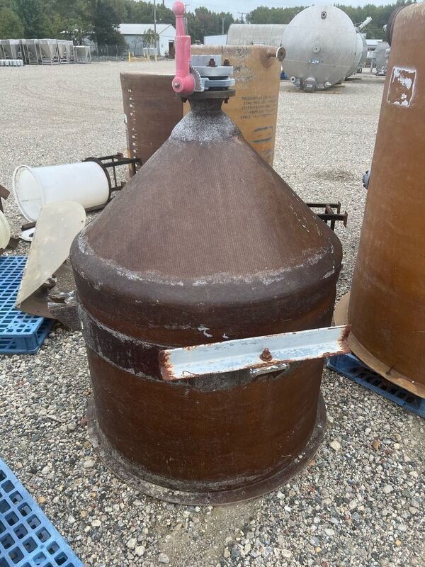 200 gallon FRP Fiberglass with 2' cone bottom - Image 2