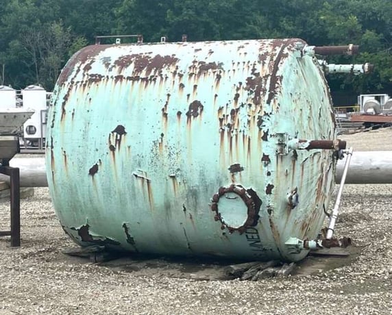 4000 gallon Pfaudler, glass lined tank, rated 15 psi internal - Image 1