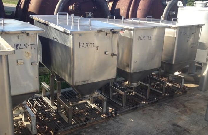 20 cu.ft., Hopper tanks/tote tanks, 150 gallon 23.5" x 4' w x 2' - Image 3