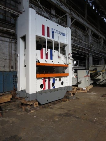400 Ton, Pacific #400D-48, Stainless Steel hydraulic, 18" stroke, 33" daylight, 96" x48" bed, cushions, 50 - Image 1