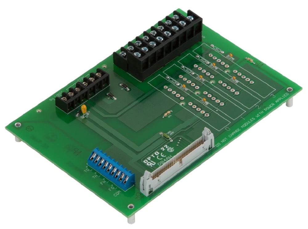Opto 22 PB4AH G1 4-Channel Analog Mounting Rack, Refurbished - Image 1