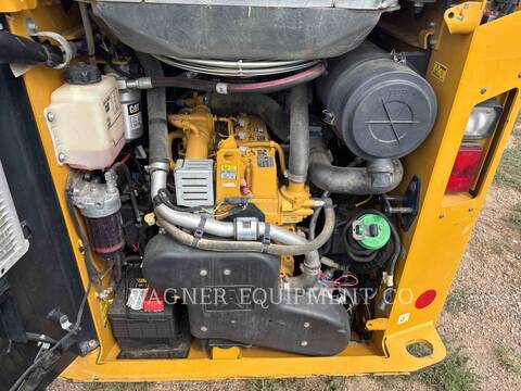 Cat 242D, Skid Steer Loader, 2267 hours, S/N: DZT00458, 2014 - Image 7
