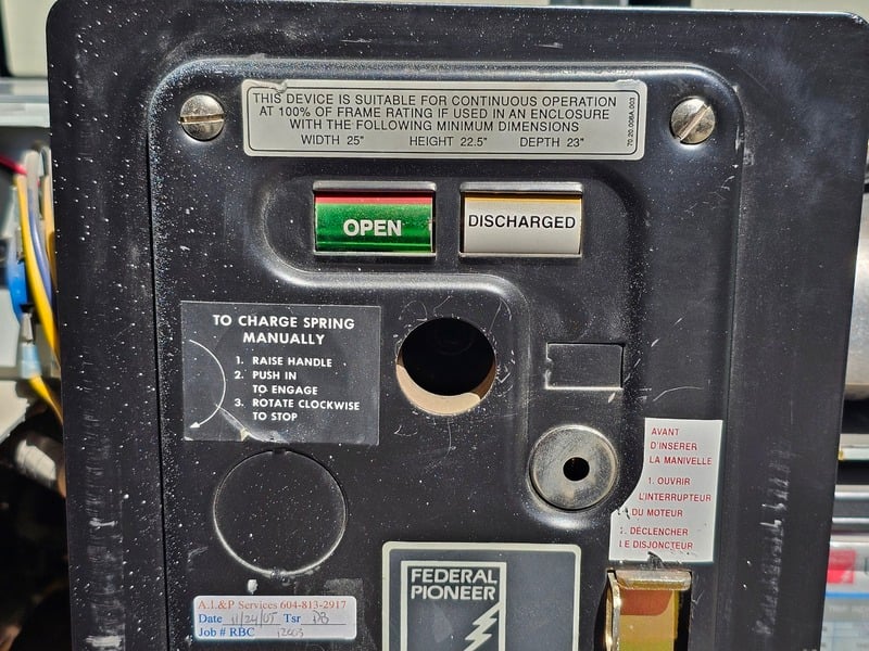 1600 Amps, Federal Pioneer, 50H3, 3-Pole Air Circuit Breaker, 400 amp trip, 800 amp sensor, 50 kA, draw-out - Image 4