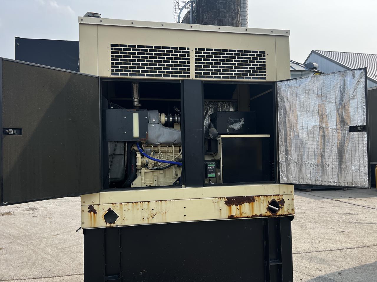 30 KW Kohler #30REOZJB, Diesel Generator Set, 120/240 Volts, 1800 RPM, 2.9 liter John Deere engine, circuit - Image 5