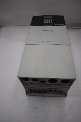 30 HP Allen-Bradley #20BE032A3AYNANC0, powerflex 70 variable frequency dri - Image 1