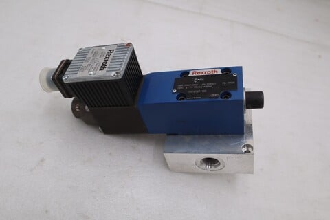 Rexroth r900948803 proportional valve dbee6-11/100g24k31m - stock gf545 - Image 1