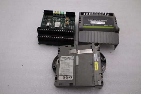 Giddings & Lewis M.1301.4145 R0 OUTPUT INPUT PLC MODULE STOCK 6018 - Image 1