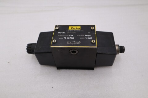 Parker d3w1cnyc hydraulic valve stock #2172a - Image 1