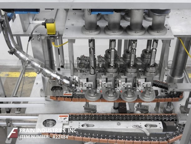 Resina #UN40-1257, automatic, 4-station quill capper capable of speeds from 120-300 cpm - Image 2