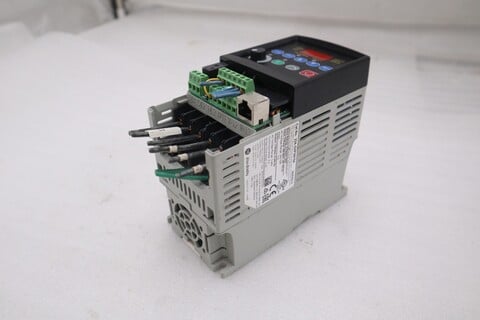 Allen Bradley 22A-D2P3N104/A PowerFlex 4 AC Drive 480V 3Ph 1 HP 2.3A STOCK H90A - Image 3