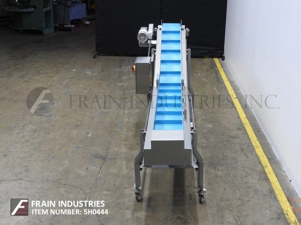 16" wide x 6.1' long, Smalley, Stainless Steel, inclined cleated belt conveyor, food grade belt, 1/2 HP drive - Image 3