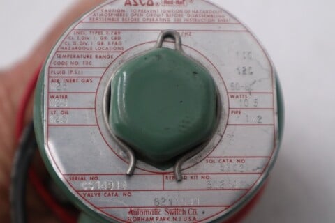 New open box asco 8211c34 solenoid valve stock l90c - Image 2