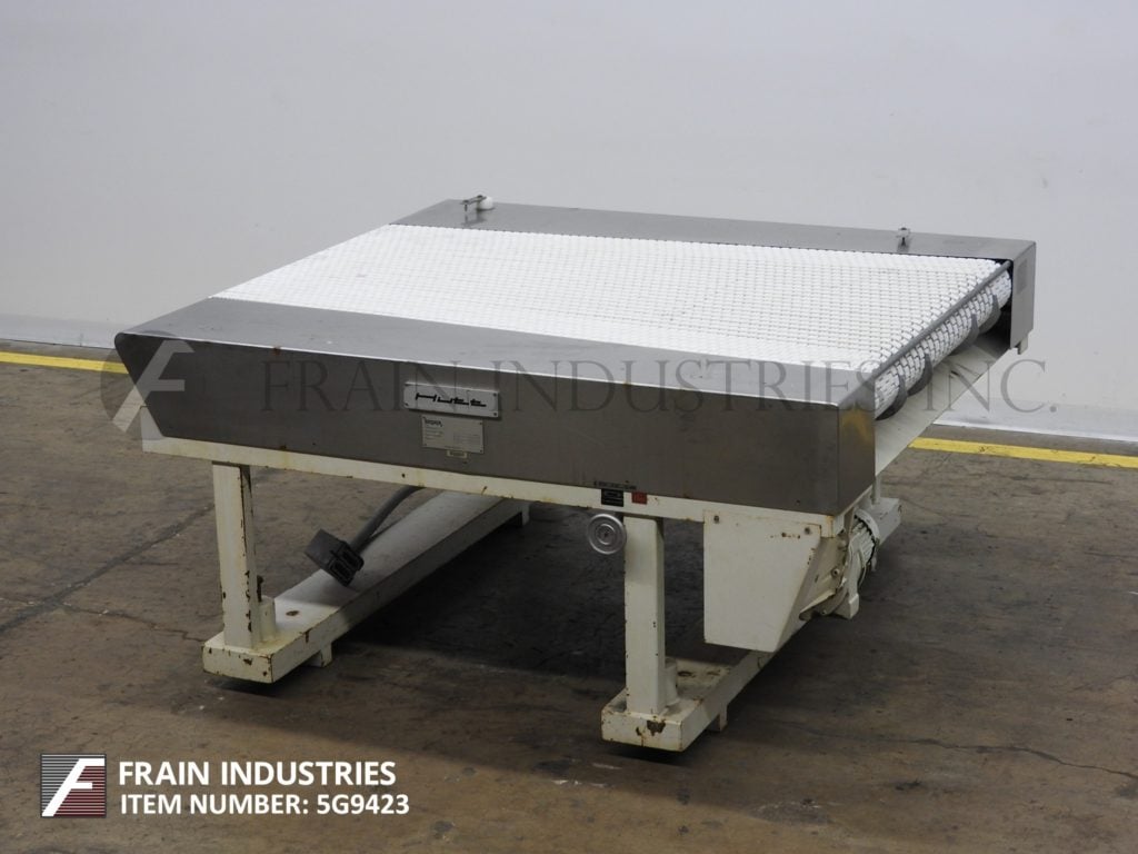 Hosokawa #FA1300, fanning conveyor, 70" long fanning belt powered by a 1 HP drive - Image 1