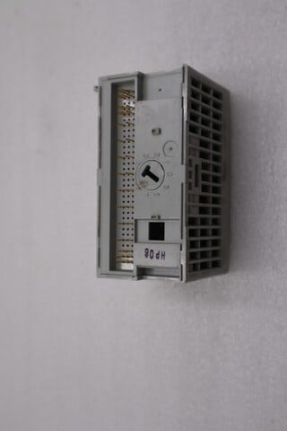 Allen-Bradley bradley 1794-0w8 ser a relay output stock h128a - Image 4