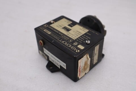 Ashcroft pressure switch cat #b424b xfmrn stock gf372 - Image 3