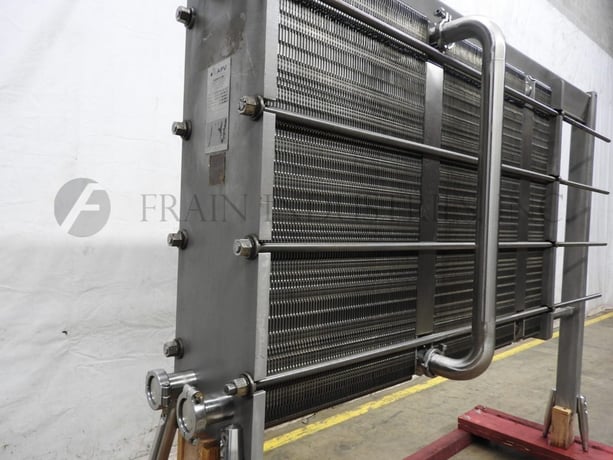 1200 sq.ft., APV / SPX, VEGA-028 R-16, Stainless Steel plate and frame heat exchanger, 150 psi, 302 plates - Image 2