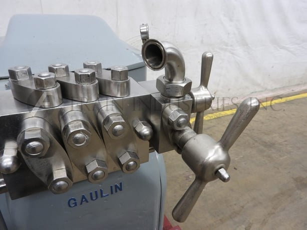 Gaulin #125E, 2-stage, Stainless Steel homogenizer, rated output capacity of 125 gallons per hour - Image 2