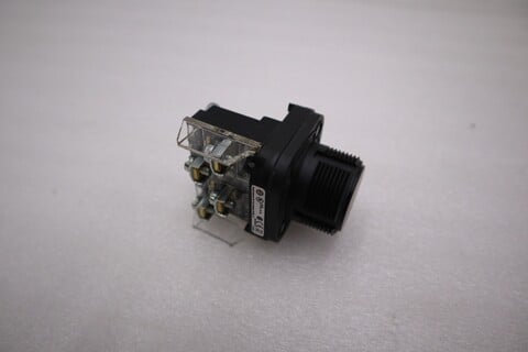 Allen-Bradley Allen Bradley Black Push Button 800H-AR2A Ser. F NEW OPEN BOX STK H1249A - Image 4