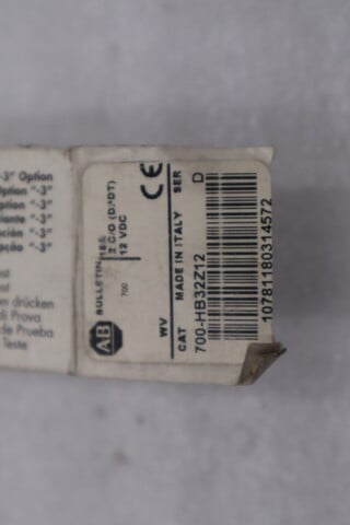 Allen Bradley 700-HB32Z12 General Purpose Relay, new open box, STK 2082CC - Image 3