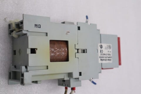 Allen-Bradley bradley 700s-cf440djc safety control relay 8 pole 24vdc stock 5089 - Image 6