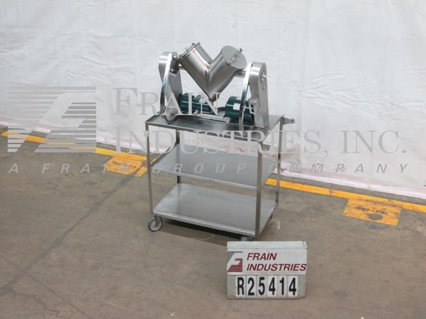 .26 cu.ft. Patterson #LSB, Stainless Steel, 8 quart, table top twin shell mixer, screw down covers, 3" x - Image 4