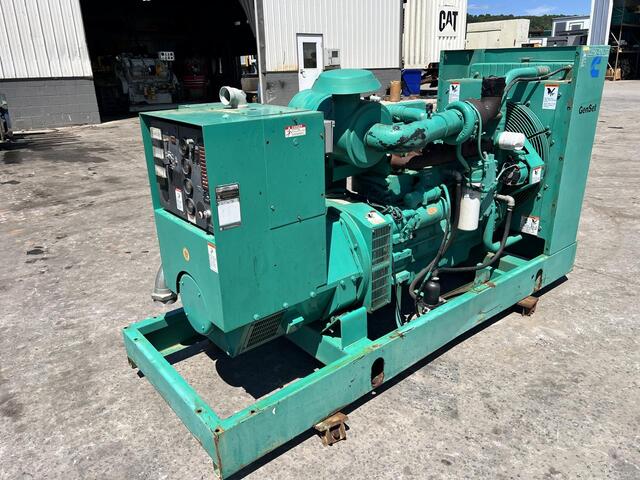 150 KW Cummins/Onan #150DGFA, diesel generator set, 480 Volts, 1/3 phase, 8.3L Cummins engine, open skid - Image 2