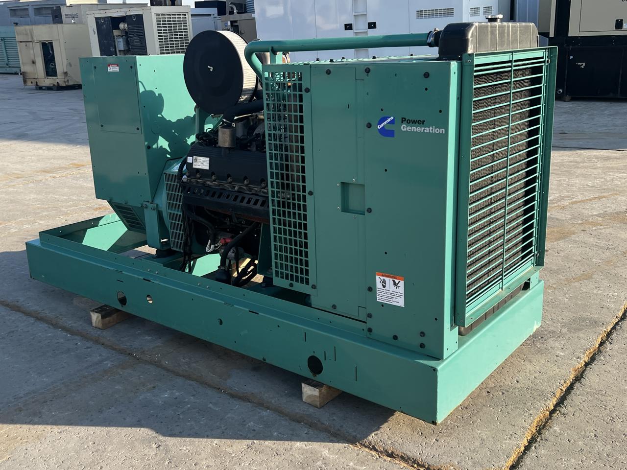 100 KW Cummins/Onan #GGHH-5554743, NG/LP generator set, 120/208 Volts, 1/3 phase, 6.8L Ford engine, base fuel - Image 4