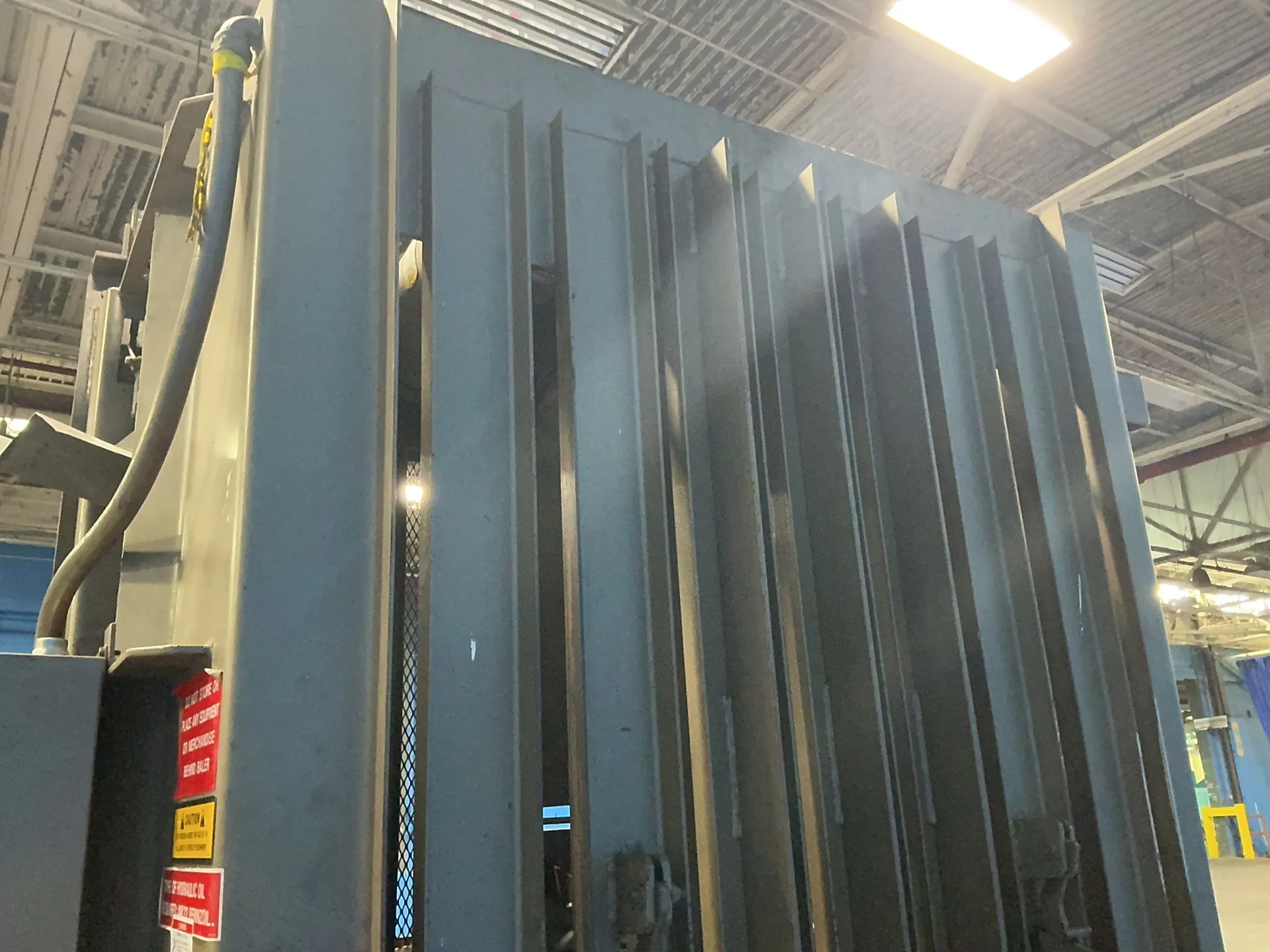28" x 62" Piqua Waste Equip. #H.D.-2200, baler - Image 2