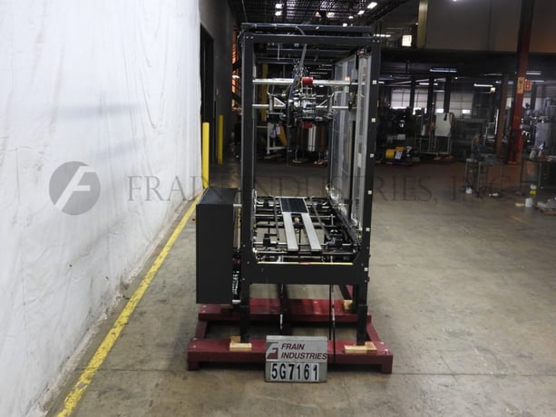 Little David #16R, automatic, random, top case closer and tape sealer, 2-10 cases per minute (2 available) - Image 4