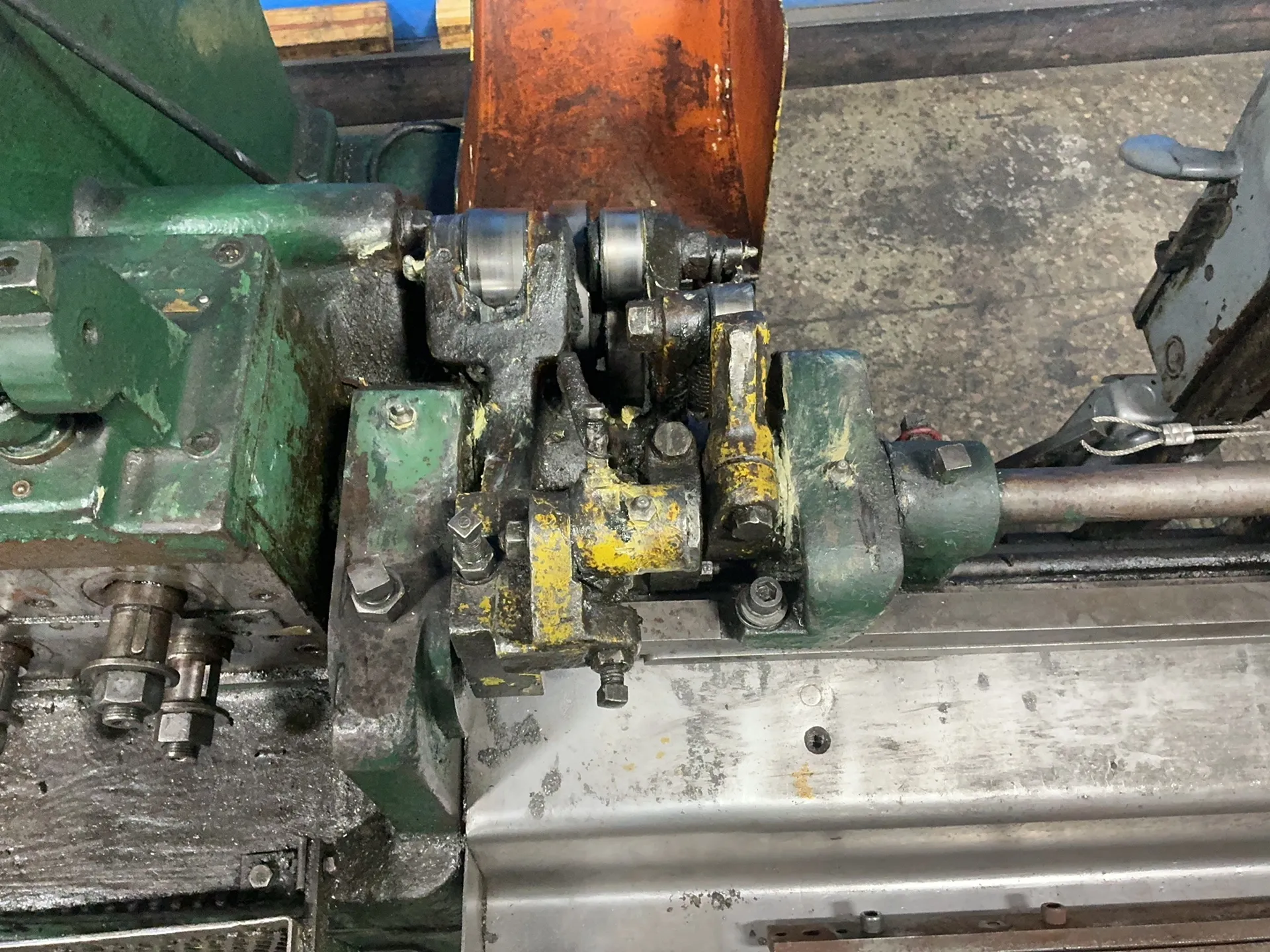 .25" Lewis Machine #2CG, wire cutter, Dayton counter, power switch, 1.25 A - Image 4