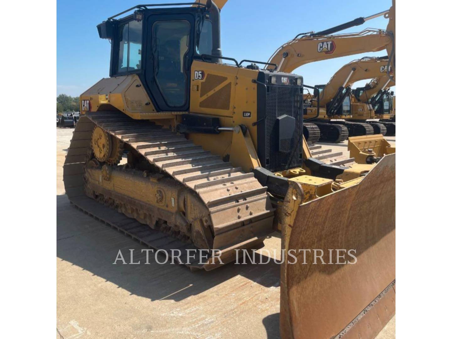 Caterpillar D5-17LGP3D, 2832 hours, S/N: RG901270, 2022 - Image 2