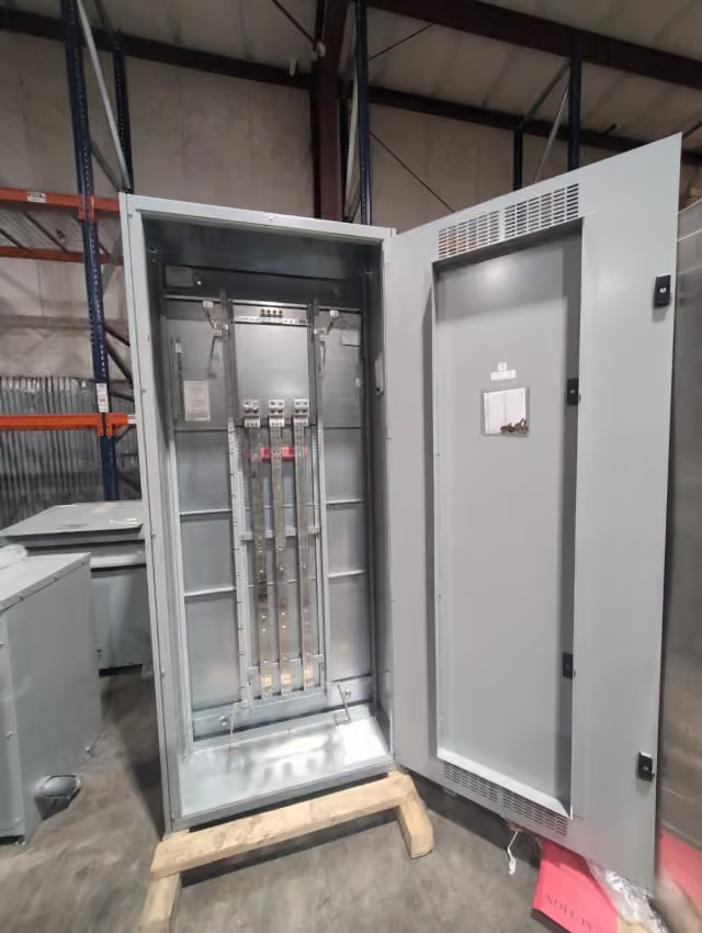 1200 Amp. Siemens, P5E90ML120ATS P5, Panelboard, 480/277 Volts, 3PH 4W MLO Panel, New - Image 4