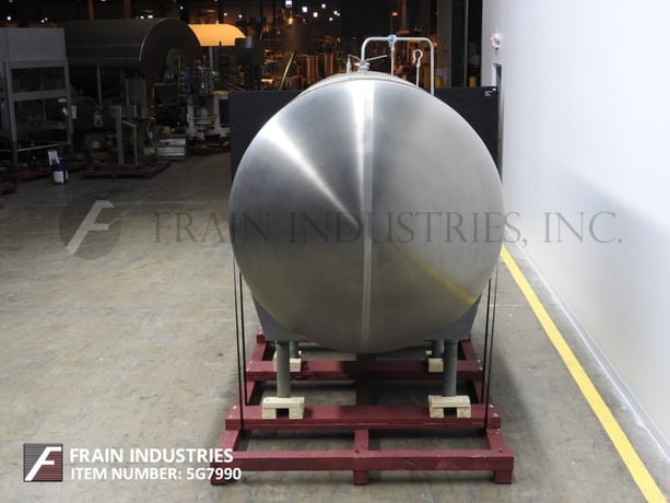 1500 gallon Cherry Burrell #CH, 304 Stainless Steel horizontal tank, 66" diameter x 100" straight wall, dish - Image 4