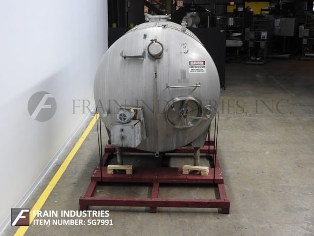 1500 gallon Cherry Burrell #CH, 304 Stainless Steel horizontal tank, 72" diameter x 80" straight wall, dish - Image 3