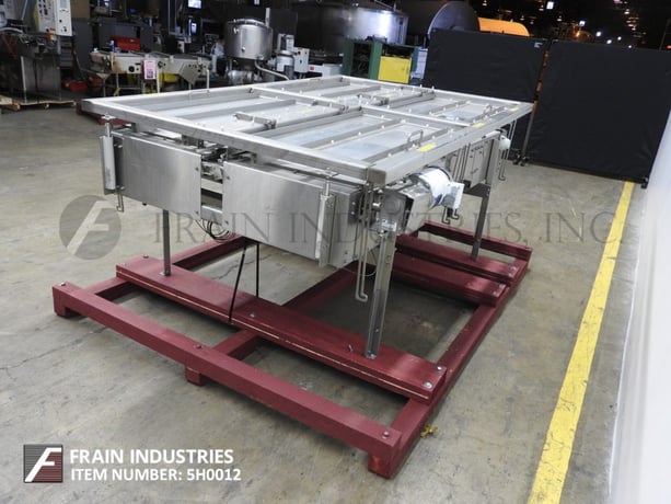 52-1/2" W x 83" L Nercon, Stainless Steel bi-directional table top belt accumulation conveyor - Image 4